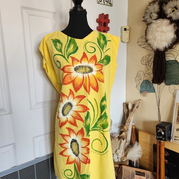 Vintage hand painted dress - Picture 5 of 5